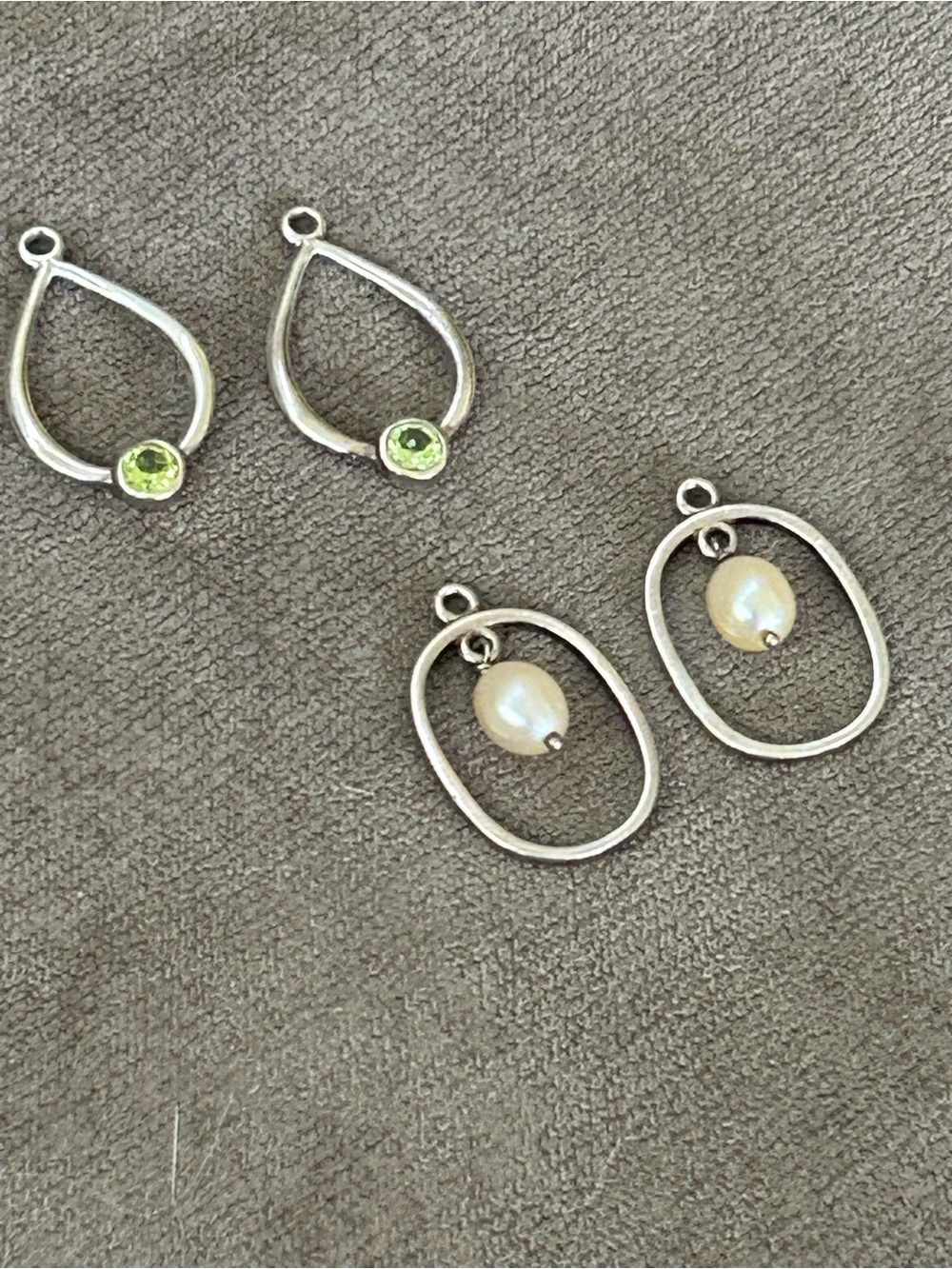 Retired Pandora Compose Earring Pendants Peridot and Freshwater Pearl (2 Pairs) - Picture 3 of 7